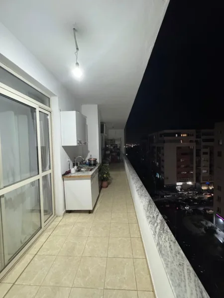 Tirane, shitet apartament 2+1+Ballkon Kati 7, 124 m² 155.000 € (Astir Prane Bohemit Me Hipoteke Okazion)