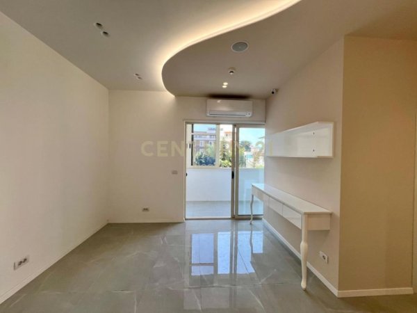 Tirane, shitet Kati 2, 133 m² (Ish Stacioni i Trenit)
