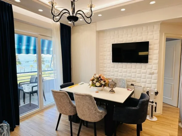 Vlore, jepet me qera apartament 2+1+Ballkon Kati 2, 120 m² 1.000 € (Lungomare, Vlore)
