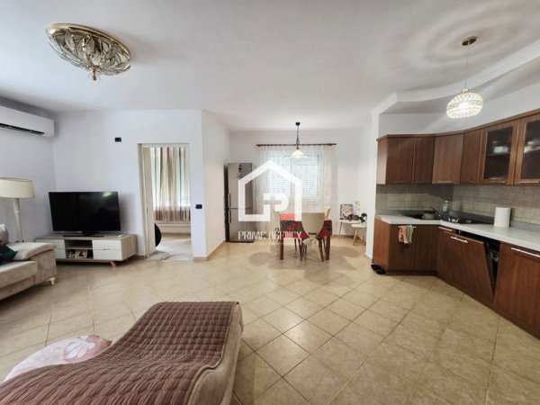SHITET: APARTAMENT 2 +1/ ZONA : LIQENIT_ PRANE REZ. LAKE VIEW