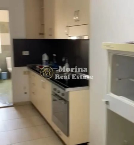 Tirane, jepet me qera apartament 1+1 Kati 5, 70 m² 420 € (Laprake)