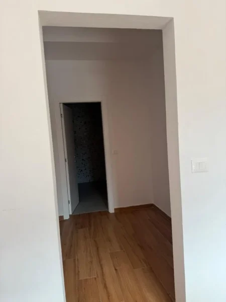 Tirane, jepet me qera apartament duplex Dublex Kati 2, 230 m² 3.000 € (Tirana Garden Building)