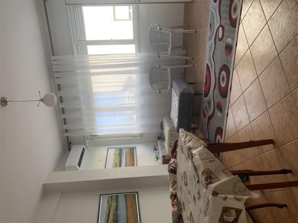 Tirane, jepet me qera apartament 1+1+Ballkon Kati 3, 70 m² 610 € (Kristal Center/Rr.Frank Bardhi)