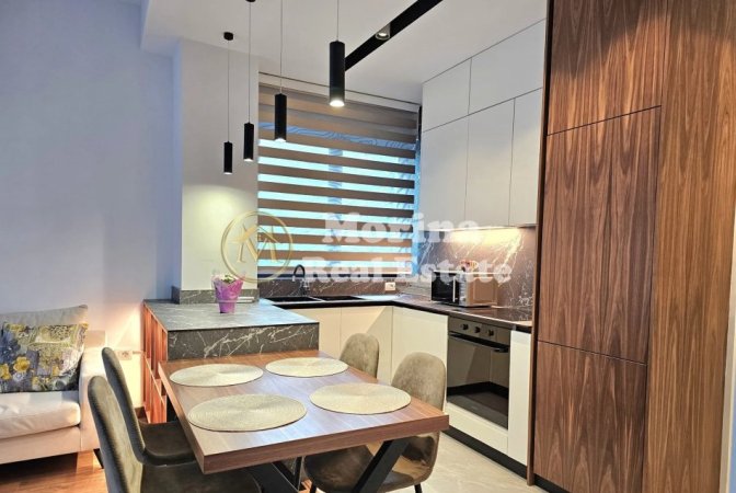 Tirane, jepet me qera apartament 2+1+Ballkon Kati 1, 85 m² 750 € (Kodra e Diellit)