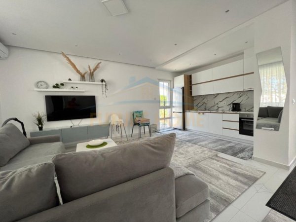 Gjiri Lalezit | Hamallaj, shitet apartament 2+1 Kati 2, 108 m² 310.620 € (San Pietro)