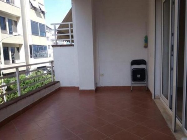 Tirane, shitet apartament 3+1+Aneks+Ballkon Kati 3, 160 m² 280.000 € 