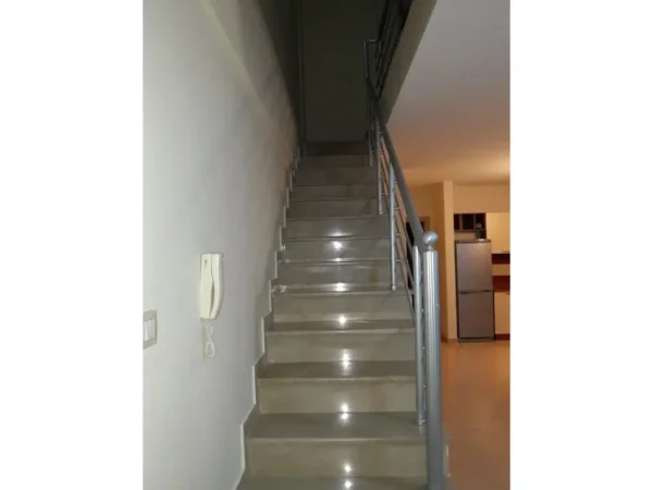 Tirane, shitet apartament 3+1+Aneks+Ballkon Kati 3, 160 m² 280.000 € 