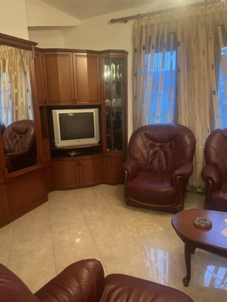 Pogradec, shitet apartament 2+1 Kati 3, 97 m² 120.000 €