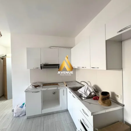 Tirane, shitet apartament 1+1+Ballkon Kati 9, 63 m² 91.350 € (sokrat miho)