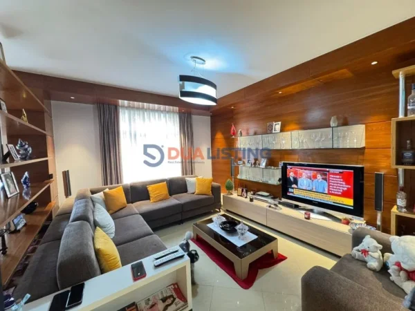 Tirane, shitet apartament 3+1+Ballkon Kati 4, 157 m² 470.000 € 
