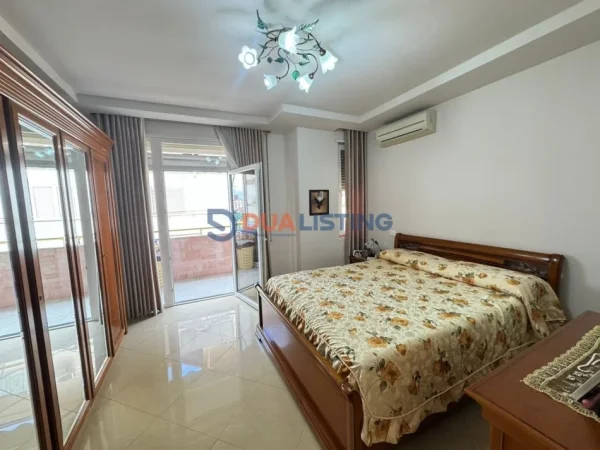 Tirane, shitet apartament 3+1+Ballkon Kati 4, 157 m² 470.000 € 