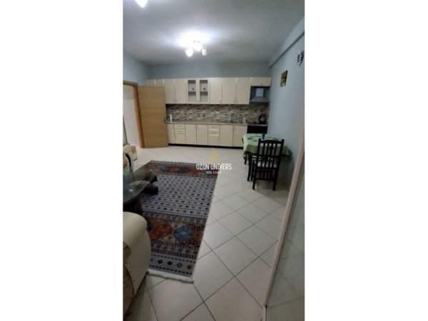 Tirane, jepet me qera apartament 2+1+Ballkon Kati 3, 97 m² 500 € (Pranë Vilës L, Astir)