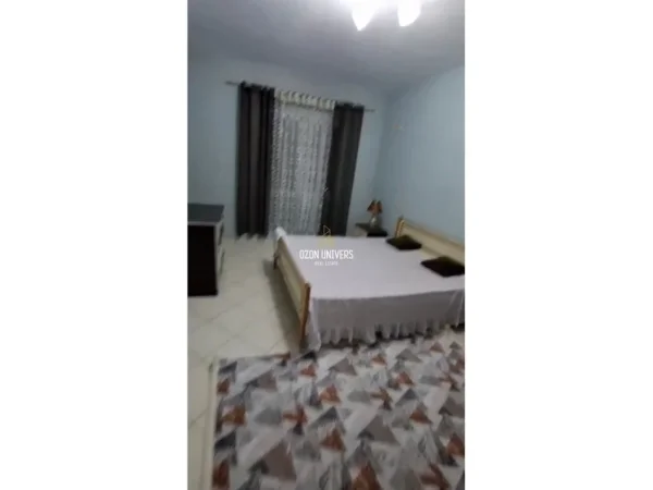 Tirane, jepet me qera apartament 2+1+Ballkon Kati 3, 97 m² 500 € (Pranë Vilës L, Astir)