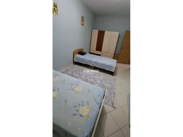 Tirane, jepet me qera apartament 2+1+Ballkon Kati 3, 97 m² 500 € (Pranë Vilës L, Astir)