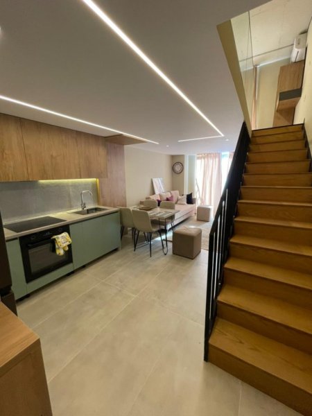 Tirane, shitet apartament duplex 1+1+Aneks Kati 1, 70 m² 120.000 € (Kompleksi Golden Park 3)