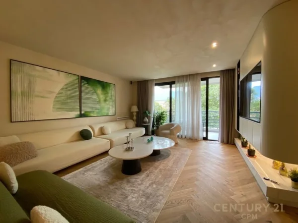 Tirane, shes apartament 3+1+Aneks+Ballkon Kati 4, 188 m² 