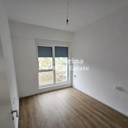 Shqiperi, shitet apartament 1+1 Kati 3, 49 m² 69.500 € (Fresku)