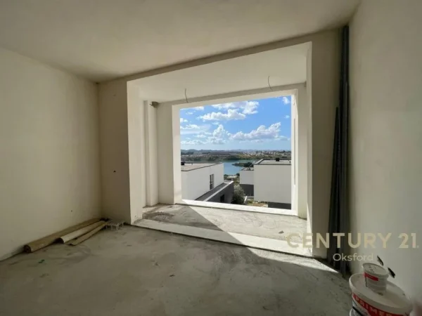 Tirane, shes apartament 2+1+Aneks+Ballkon Kati 2, 112 m² 200.000 € 