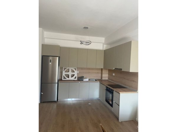 Tirane, jepet me qera apartament 2+1 Kati 7, 92 m² 500 € (Rezidenca Kaimi)