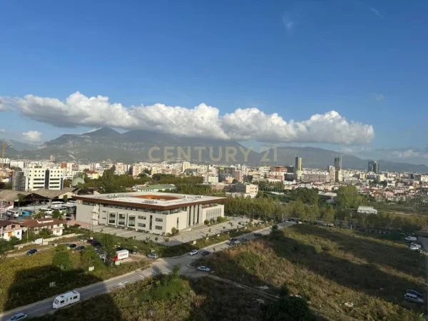 Tirane, jepet me qera apartament 2+1+Aneks+Ballkon Kati 10, 126 m² 