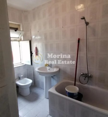 Tirane, jepet me qera apartament 3+1 Kati 6, 126 m² 500 € (Myslym Shyri)