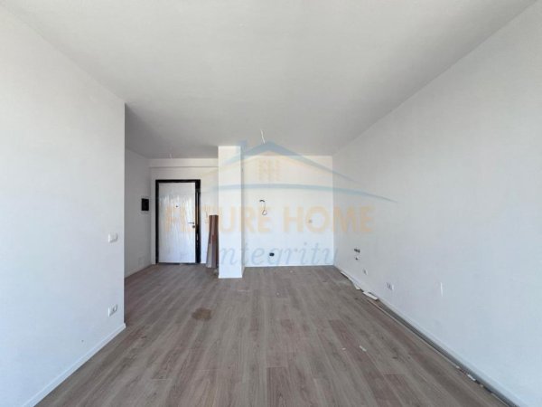 Shitet, Apartament 1+1, Akses Tirana, Dogana 105.000 euro