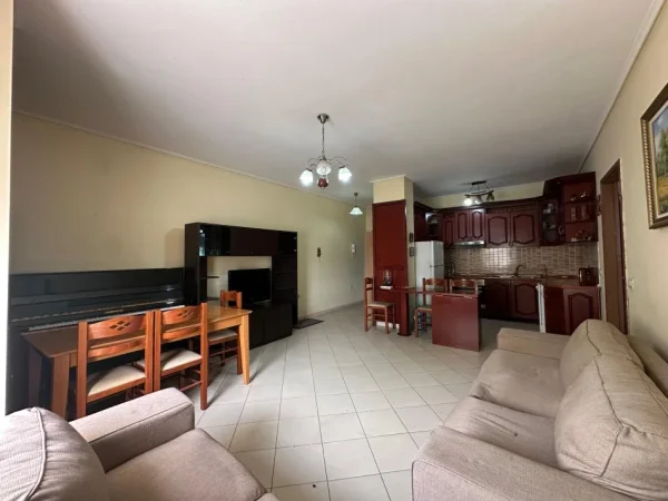 Tirane, shitet apartament 2+1 Kati 3, 106 m² 95.000 € (RRUGA AGON)