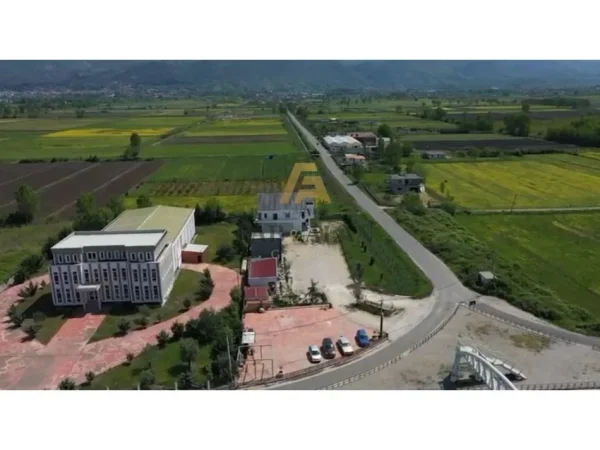 Kurbin, shitet ambjent biznesi , 788 m² 650.000 € (Mamurras)