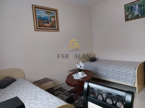 Tirane, shitet Vile 3 Katshe , 400.000 € (Kamez, Rruga OSBE)