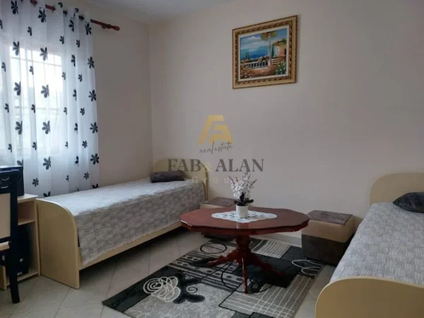 Tirane, shitet Vile 3 Katshe , 400.000 € (Kamez, Rruga OSBE)