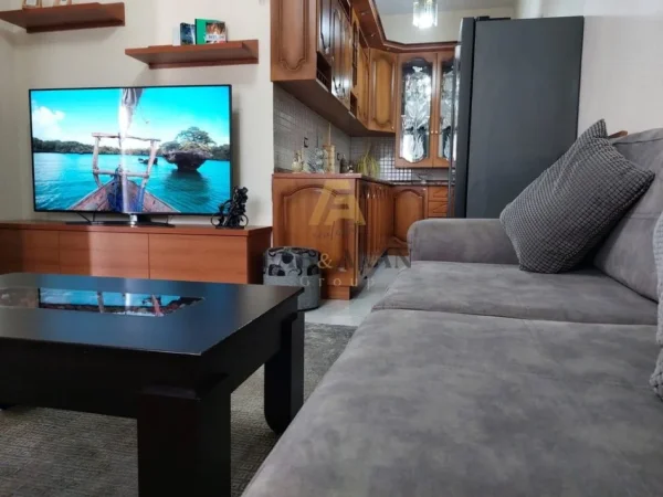 Tirane, shitet Vile 3 Katshe , 400.000 € (Kamez, Rruga OSBE)