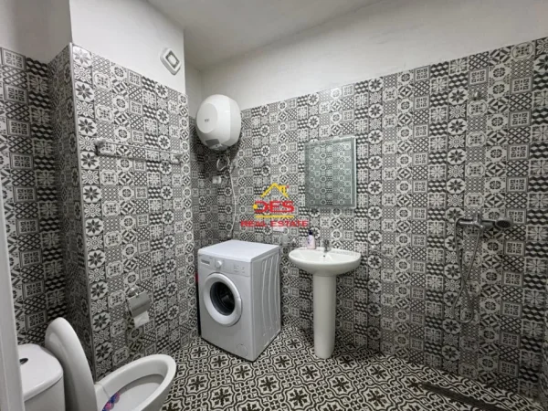 Vlore, shitet apartament 1+1+Ballkon Kati 4, 62 m² (Rruga Murat Tërbaçi)