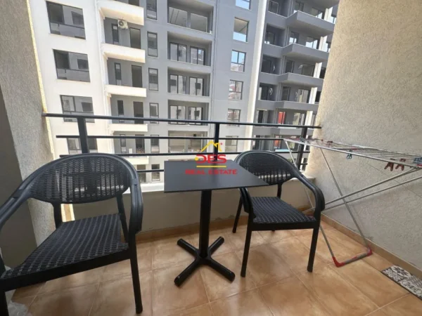 Vlore, shitet apartament 1+1+Ballkon Kati 4, 62 m² (Rruga Murat Tërbaçi)