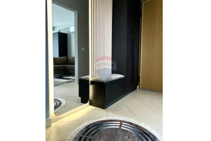 Tirane, jepet me qera apartament 2+1+Ballkon , 100 m² 600 € 