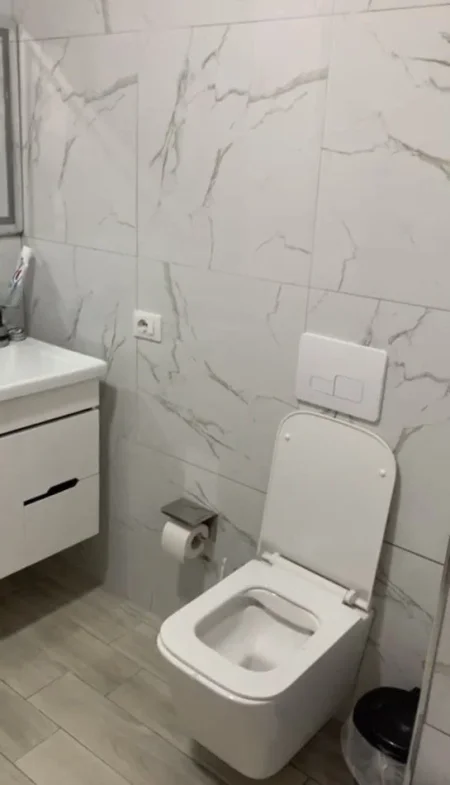 Tirane, jepet me qera apartament 2+1+Ballkon Kati 2, 72 m² 600 € (KODRA E DIELLIT MIKALIMI KRISTALIT)