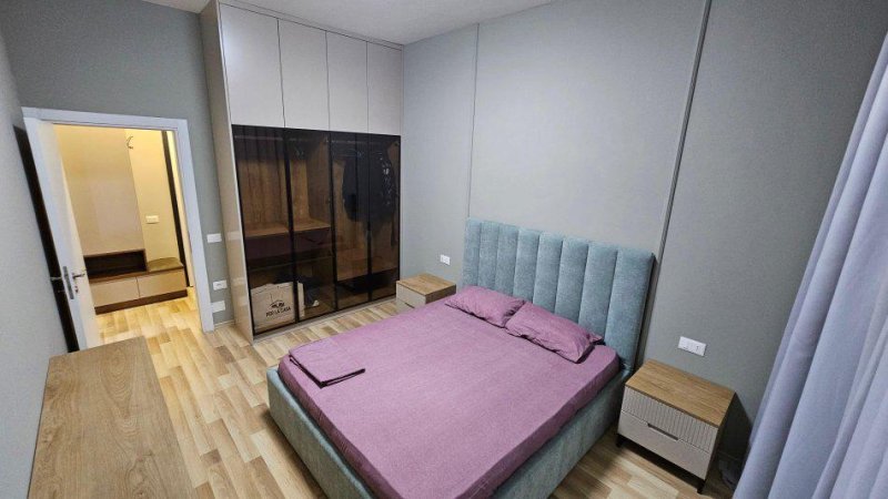 Tirane, jepet me qera apartament 1+1+Ballkon Kati 5, 65 m² 750 € (Square 21)