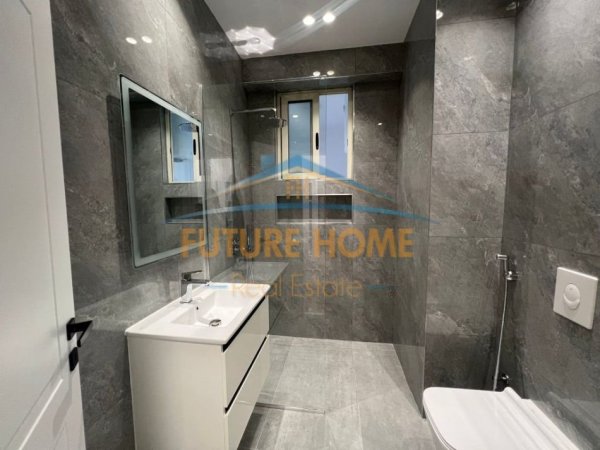 Tirane, jepet me qera apartament 2+1+Ballkon Kati 3, 124 m² 1.100 € (Zogu i Zi)
