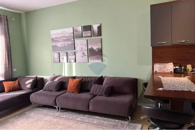 Tirane, jepet me qera apartament 2+1 , 90 m² 600 € (Porcelan)
