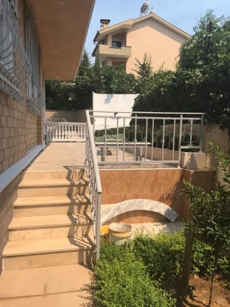 Tirane, shitet Vile 3 Katshe , 585 m² 450.000 € (KODER KAMEZ)