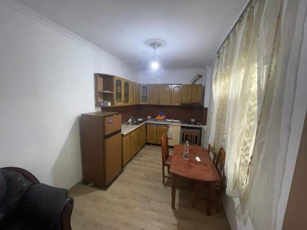 Tirane, shitet apartament 2+1+Ballkon , 94 m² 120.000 € (PALLATI ME SHIGJETA)