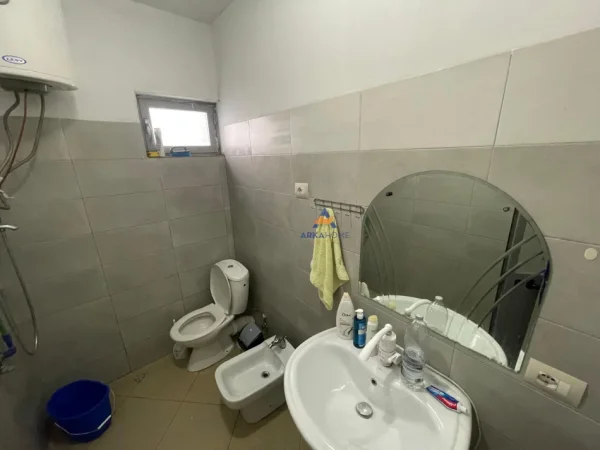 Tirane, shitet apartament 1+1+Ballkon , 54 m² 80.000 € (PALLATI ME SHIGJETA)