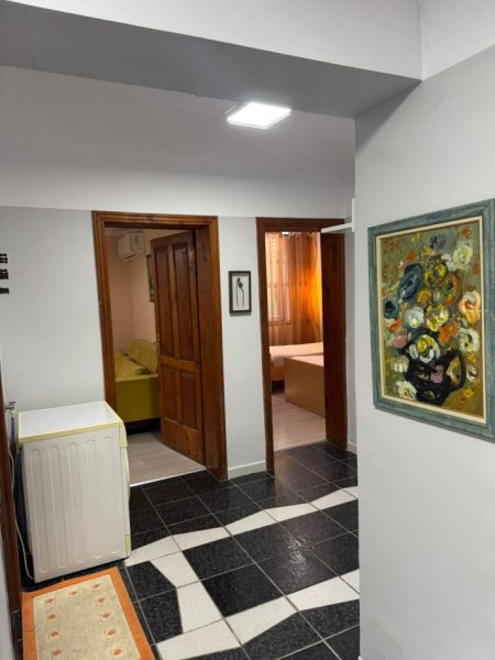 Tirane, jepet me qera apartament 1+1+Ballkon Kati 1, 65 m² 550 € 