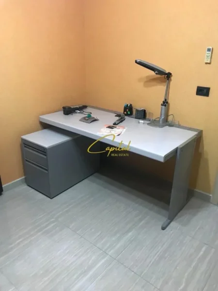 Tirane, jepet me qera apartament 3 Katshe Kati 3, 620 m² 2.000 € (BATHORE)