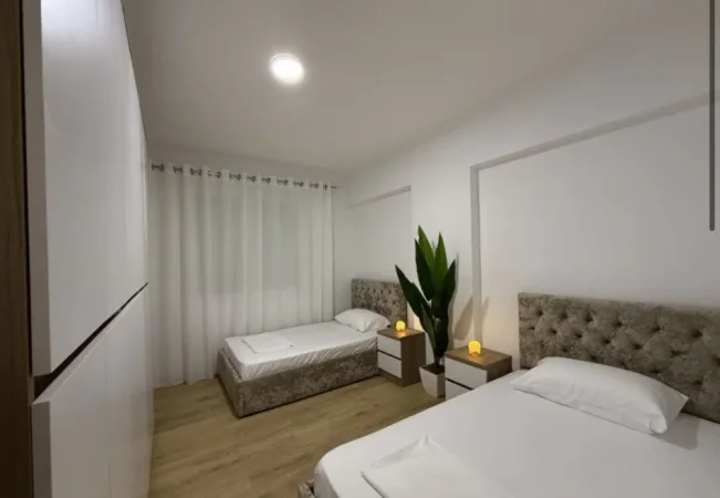Super Apartament 2+1+2+parkim me qera tek Liqeni i Thate