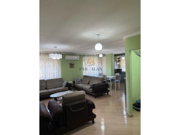 Tirane, shitet apartament 2+1 Kati 5, 102 m² 130.000 € (Laprake)