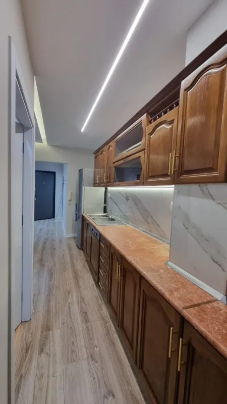 Tirane, shes apartament 1+1+Ballkon Kati 7, 60 m² 135.000 € (Don Bosko)