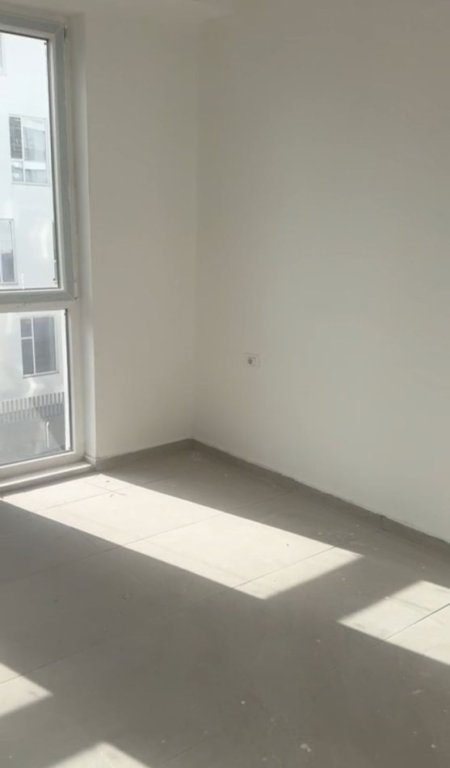 Tirane, jepet me qera apartament 1+1+Ballkon Kati 2, 65 m² 350 €