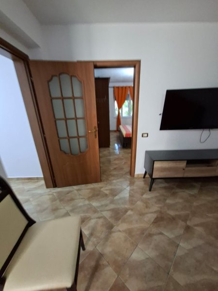 APARTAMENT  1+1 ME QIRA  500 € (MYSLYM SHYRI)