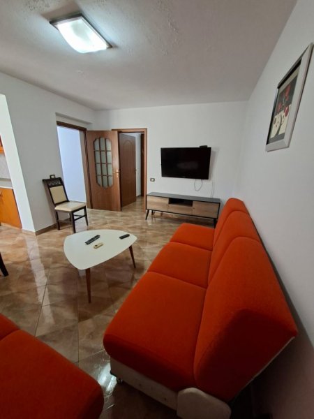 APARTAMENT  1+1 ME QIRA  500 € (MYSLYM SHYRI)