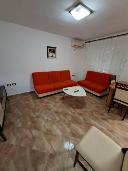 APARTAMENT  1+1 ME QIRA  500 € (MYSLYM SHYRI)